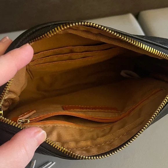 HOBO Black Leather Crossbody Bag - Picture 5 of 10